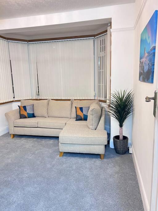 Spacious 3 Bed Flat - Beach Nearby - No Pets 桑斯安 外观 照片